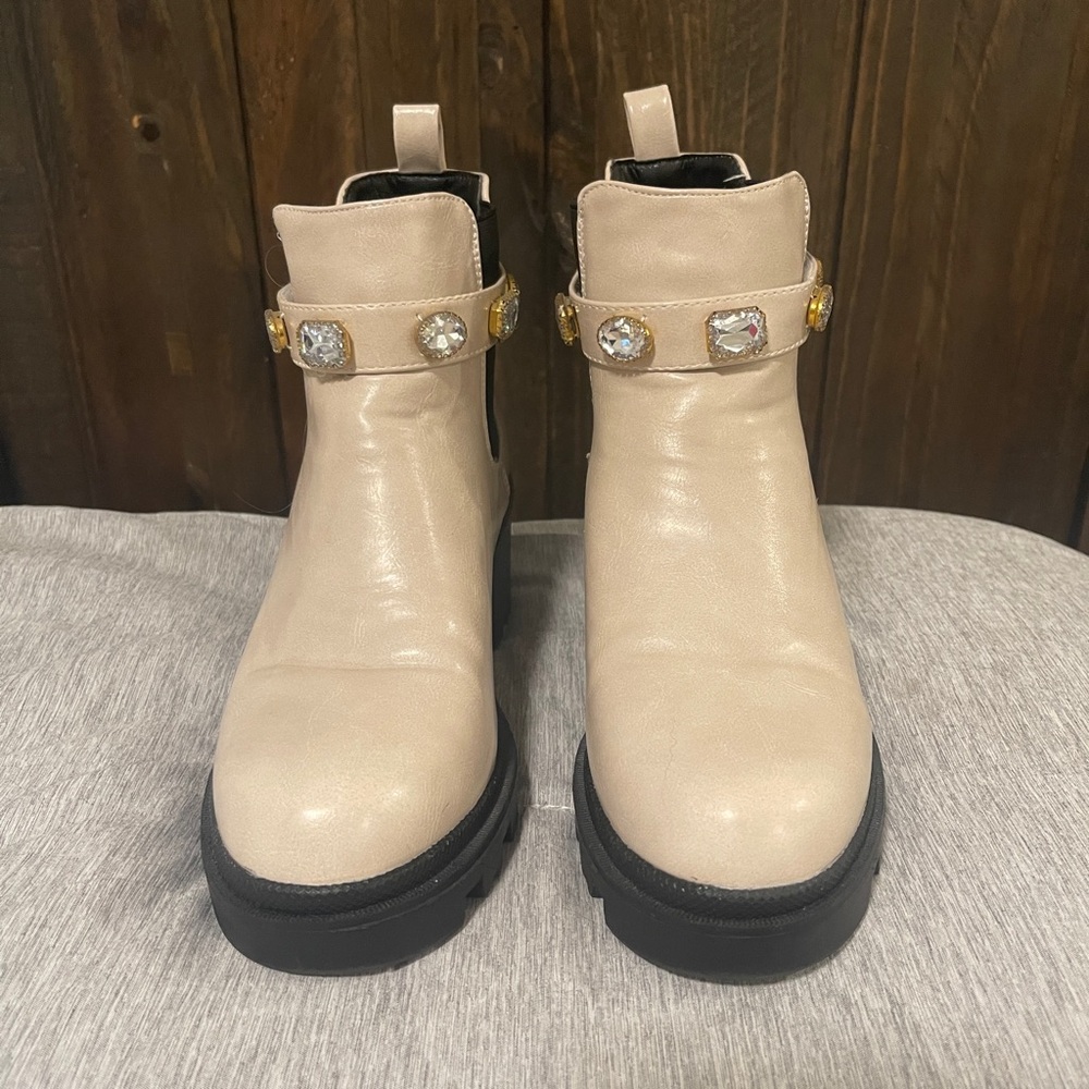 Nicole Miller Cream Boots with Rhinestones - Size 6